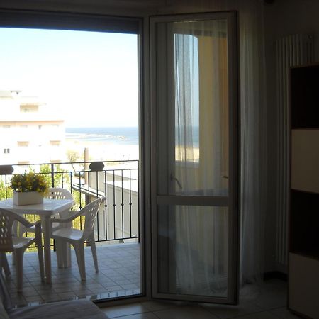 Residence Maryel Rimini Bagian luar foto