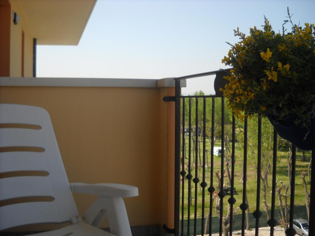 Residence Maryel Rimini Bagian luar foto