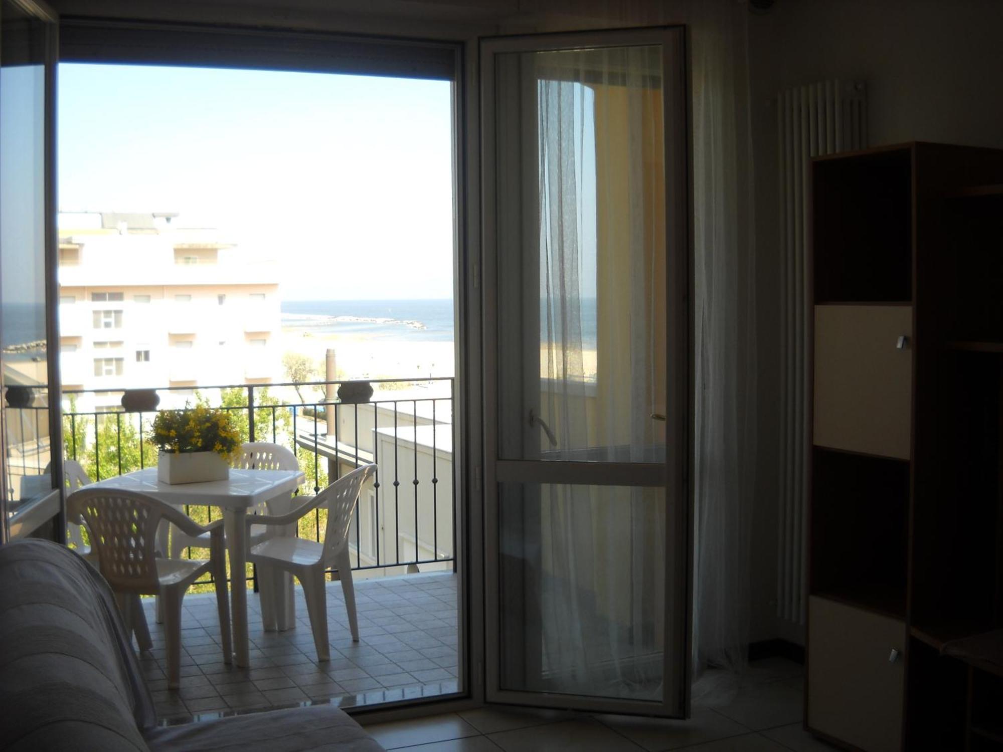 Residence Maryel Rimini Bagian luar foto